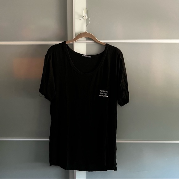 Black “mermaids don’t do homework” Tee-Shirt. - Picture 1 of 4